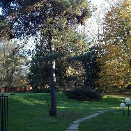 Bed&garden Bed & Breakfast 4*